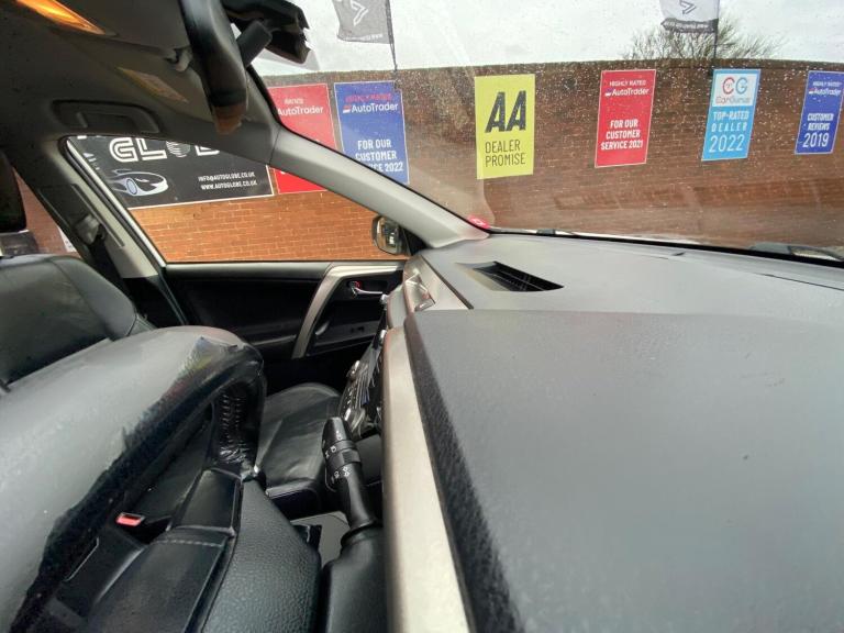 2013 Toyota RAV4 2.2 D-4D Invincible 4WD Euro 5 5dr ESTATE Diesel Manual