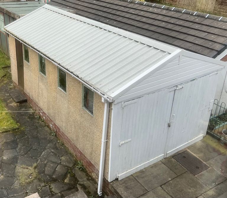 Sectional concrete garage / workshop for sale