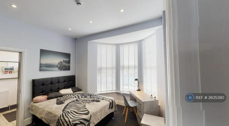 1 bedroom in Park Bank, Salford, M5 (#2635390)