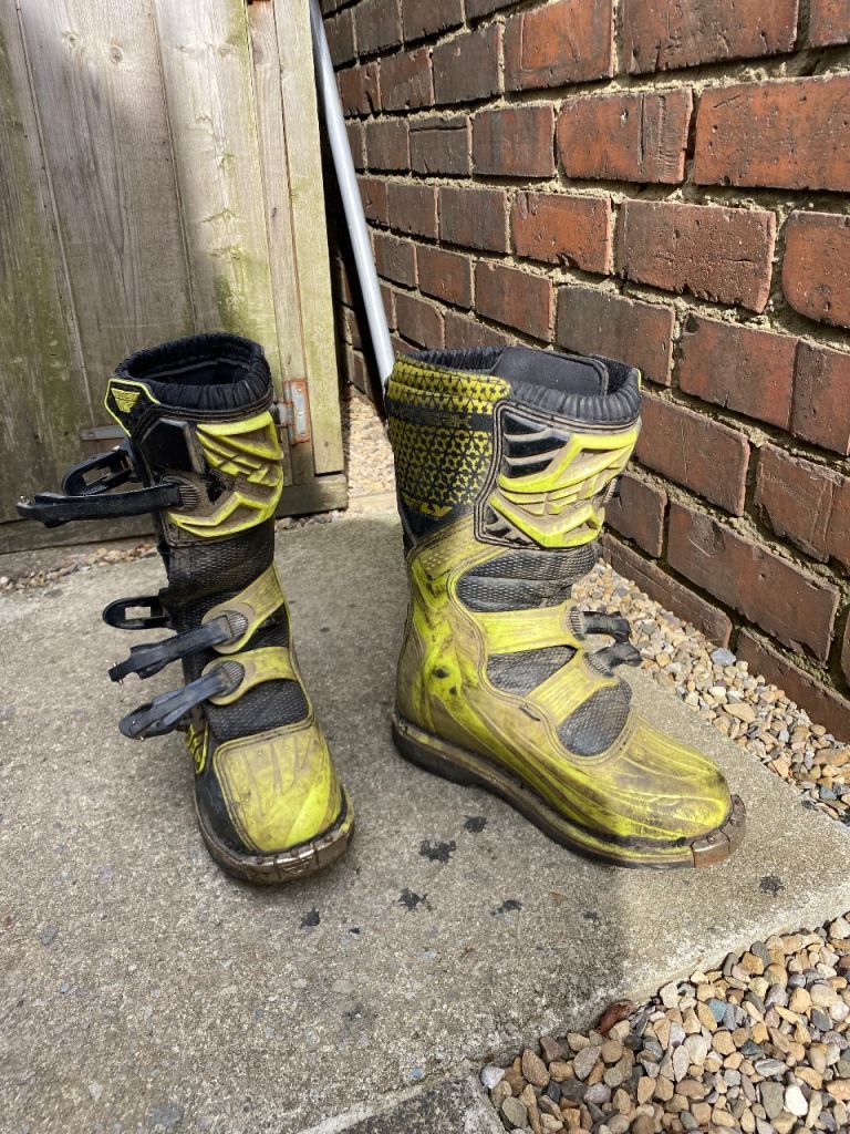 Bike boots size 4-6