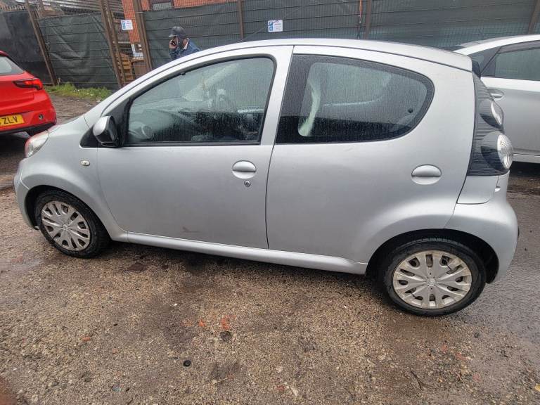 Toyota, AYGO, Hatchback, 2009, Manual, 998 (cc), 5 doors