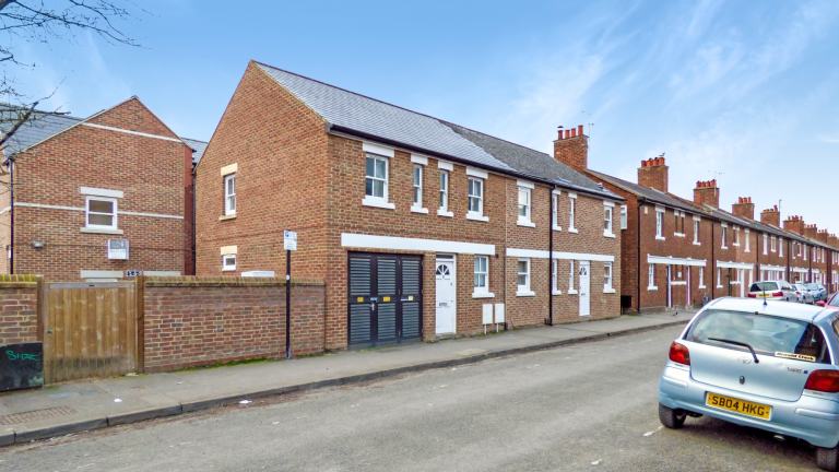 2 bedroom flat in Hayfield Road, Oxford, OX2 Book Online - The Rent Guru {554}