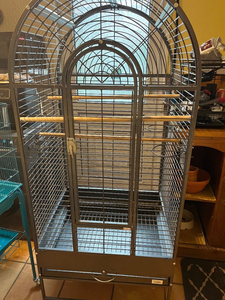 Large parrot cage