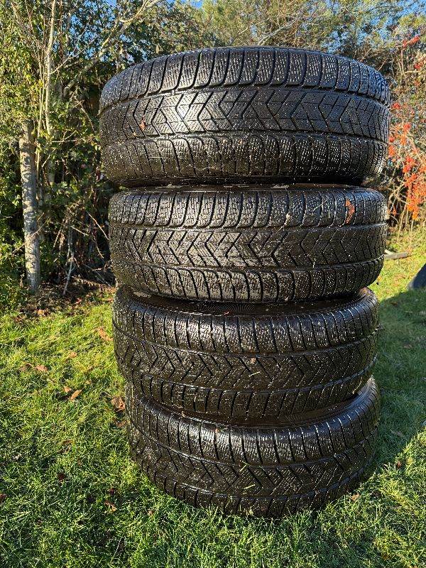 Genuine Audi Q7 18” OEM Alloys (2006-2015) with Pirelli Winter Tyres