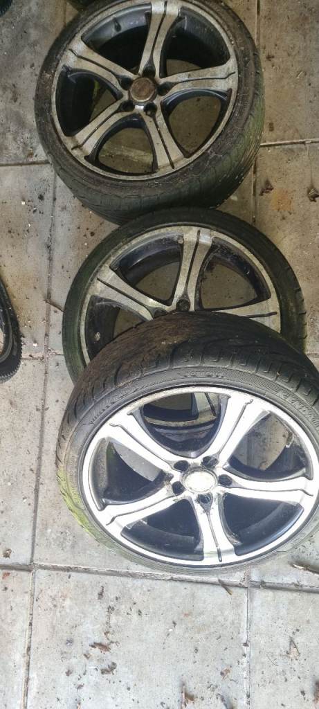 18 inch alloys, 5 stud