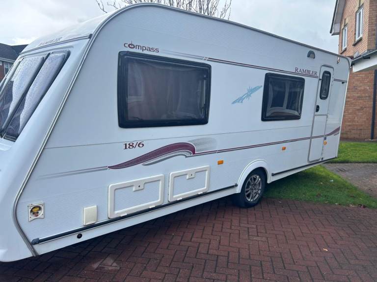 Caravan, 2007 Compass Corona 556, 6 Berth, fixed bunk beds
