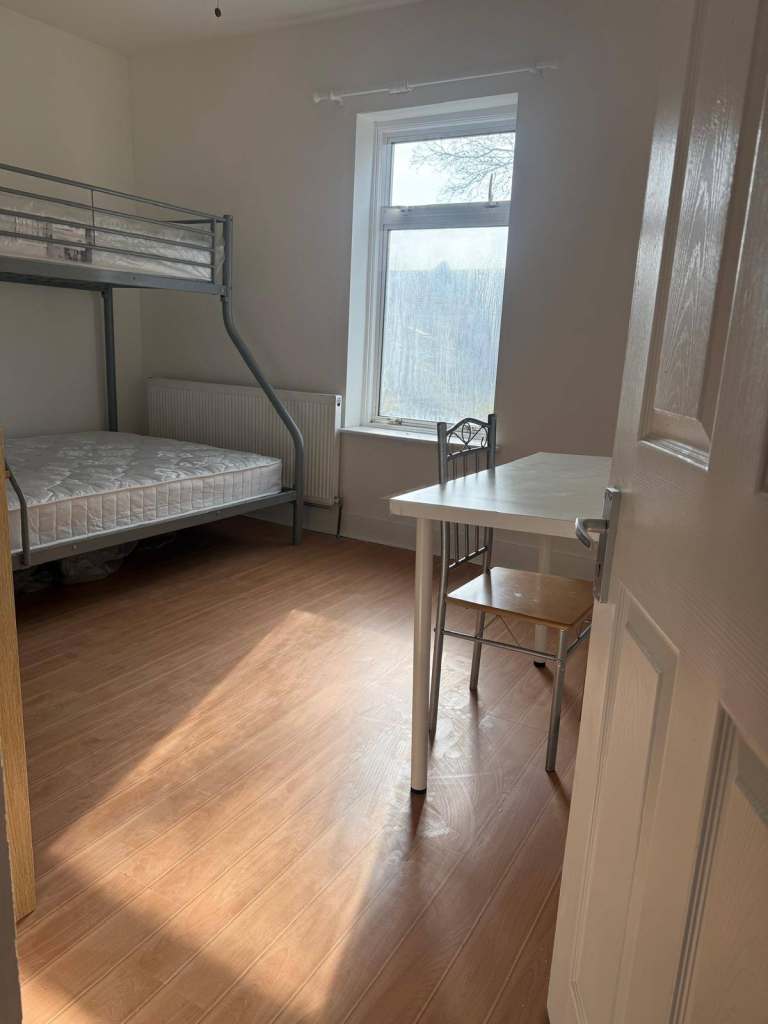 Room To Rent at Leytonstone E11