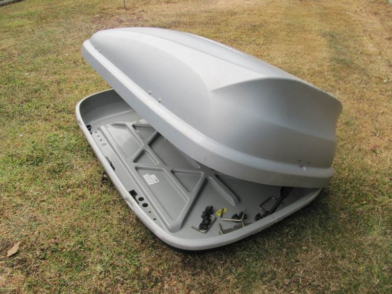 Halfords Roof Box