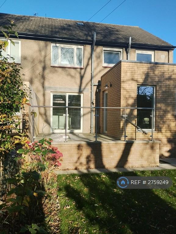 2 bedroom flat in Grigor Drive, Edinburgh, EH4 (2 bed) (#2759249)