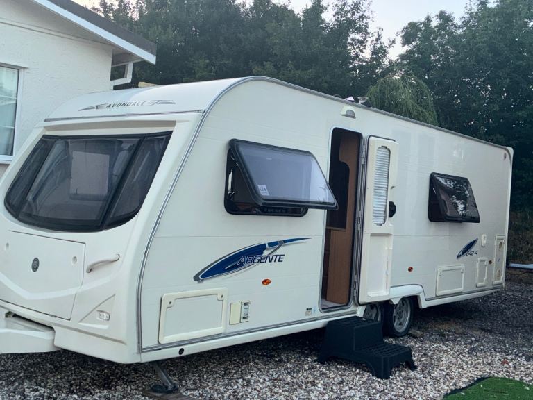 Avondale 2008 twin axle caravan 