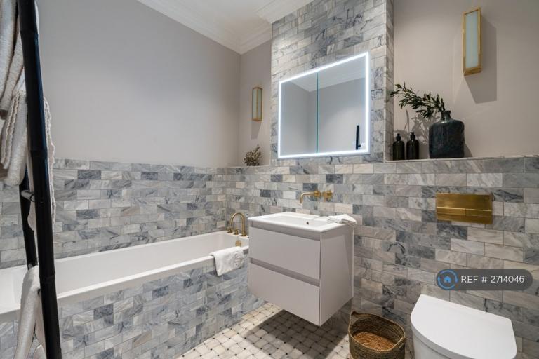 2 bedroom flat in Preston Park Avenue, Brighton, BN1 (2 bed) (#2714046)