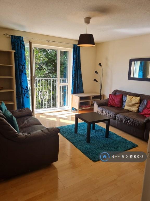 2 bedroom flat in Westwood Apartments, Manchester, M8 (2 bed) (#2919003)