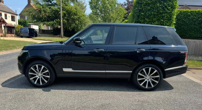 2014(64) LAND ROVER RANGE ROVER 4.4 SDV8 AUTOBIOGRAPHY LIMO GENUINE 69K FSH WOW!