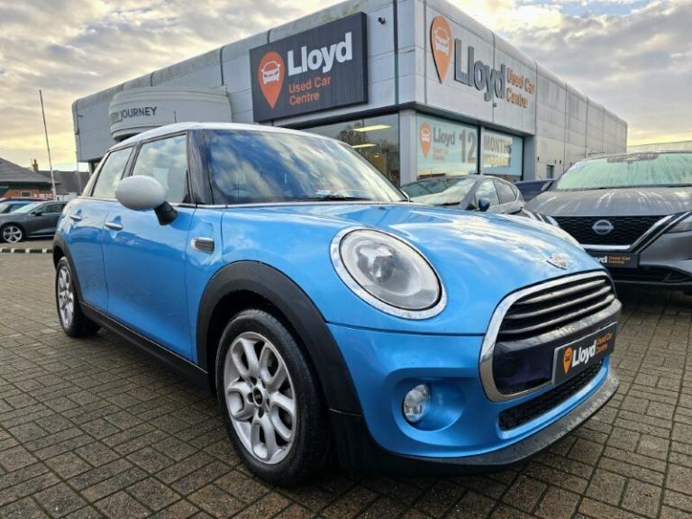 MINI HATCHBACK 1.5 Cooper 5dr