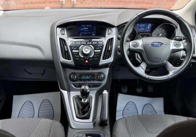 2014 Ford Focus 1.6 TDCi 115 Titanium Navigator 5dr HATCHBACK DIESEL Manual