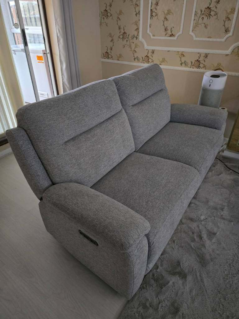 image for 3 seater electric recliner sofa