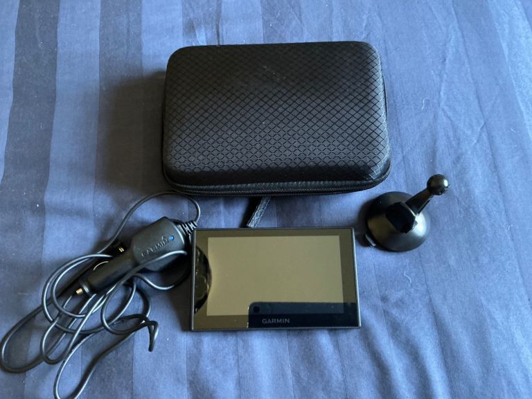 Garmin DriveSmart 51 sat nav GPS receiver