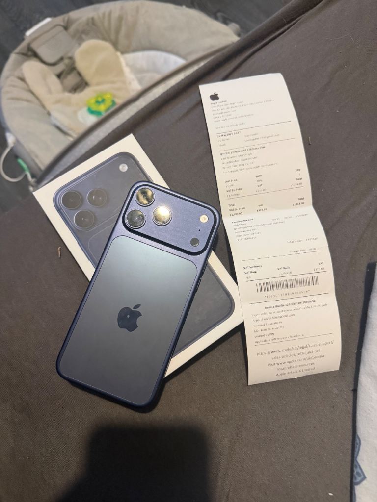 IPhone17ProMax1TB~As good as new 
