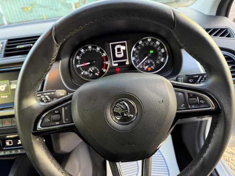 2015 Skoda Fabia 1.2 TSI SE L 5dr DSG HATCHBACK PETROL Automatic