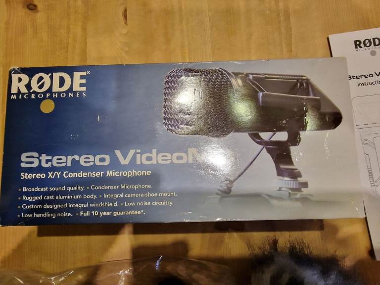 Røde SVM. RODE Stereo Video Mic, On Camera Microphone N3594