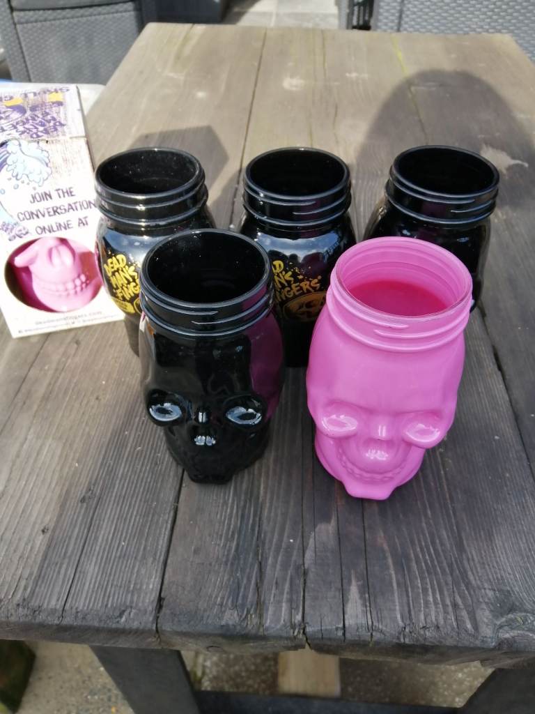 Dead mans fingers skull glass
