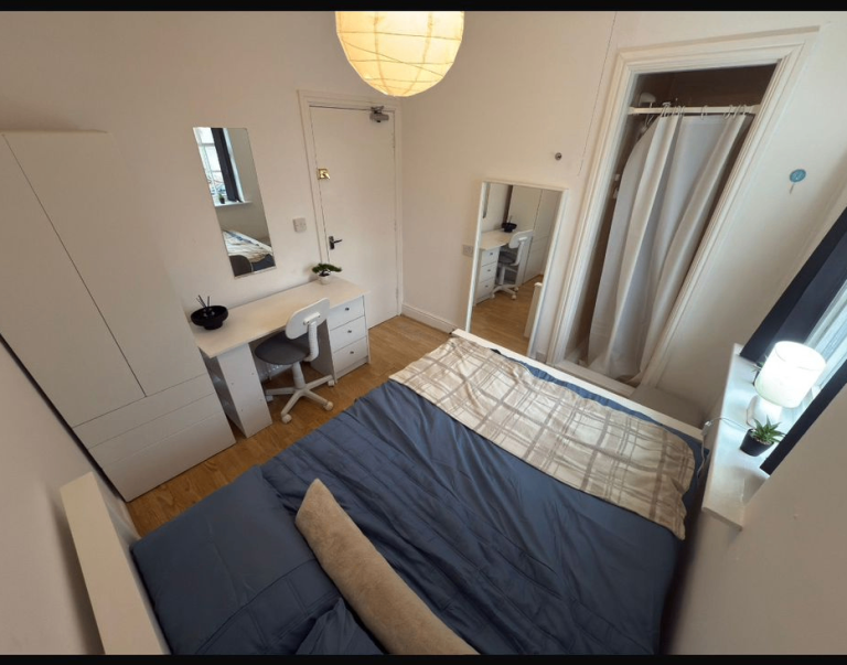 Spacious & Cosy double room for rent NG7 1NN