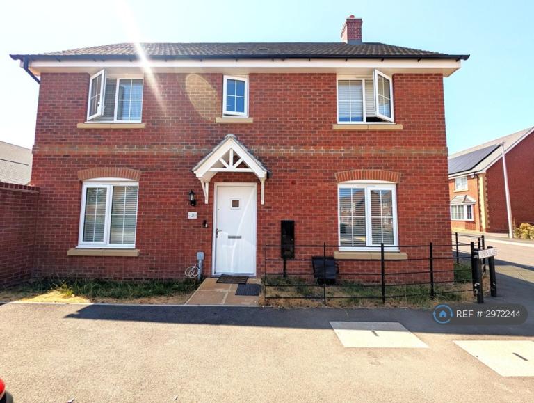 3 bedroom house in Pippin Place, Stratford-Upon-Avon, CV37 (3 bed) (#2972244)