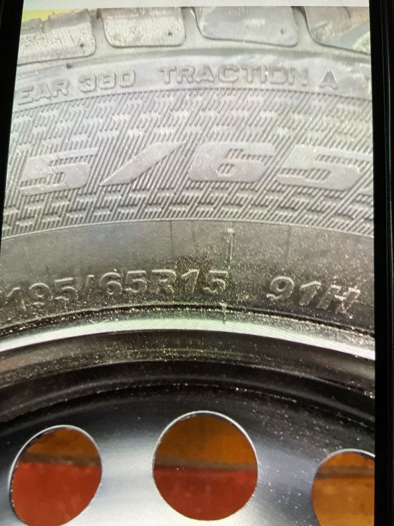 Renault Megan GT line spare wheel.