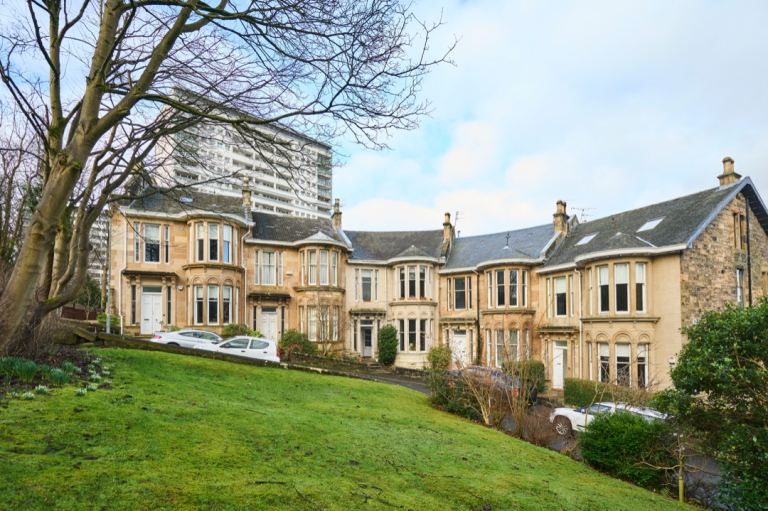 Traditional One Bed Flat with Private Garden in Broomhill, West End to Rent available from Mid Oct