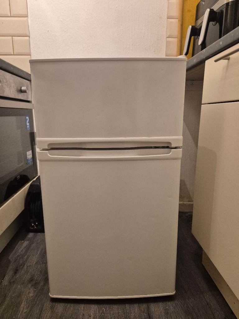 Currys Fridge Freezer 70/30 85L
