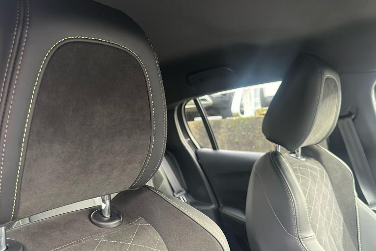  Peugeot 208 1.2 Puretech Gt Hatchback 5dr Petrol Eat Euro 6 s/s 100 Ps Petrol