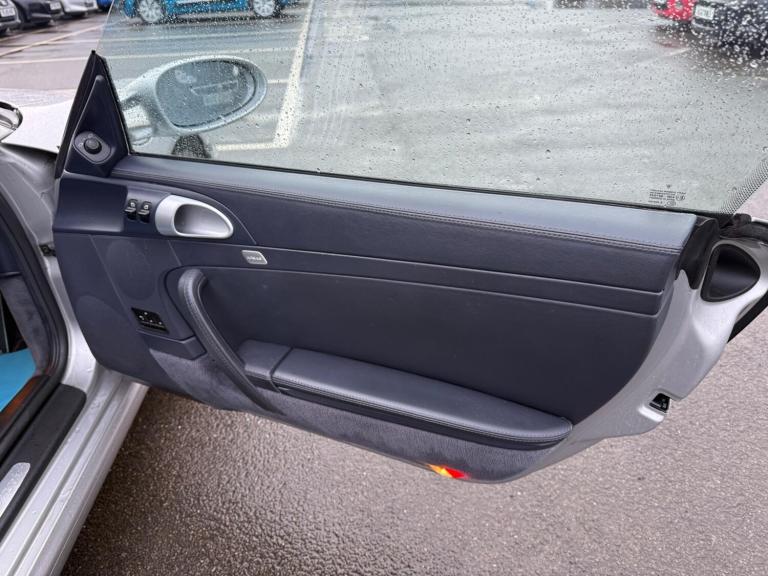 2005 Porsche 911 2dr COUPE PETROL Automatic