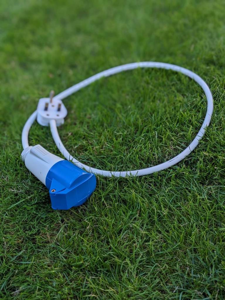 Hookup electricity cable