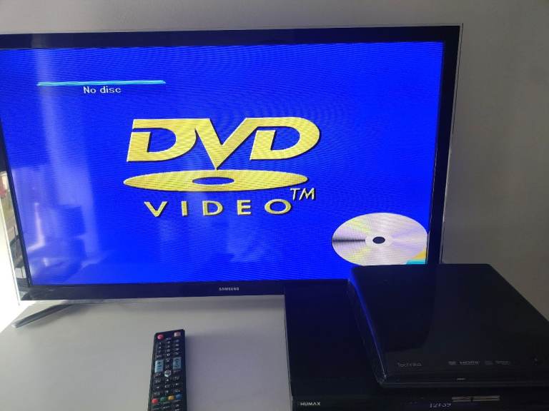Dvd Player TV Recorder Dvds CDs Bundle 