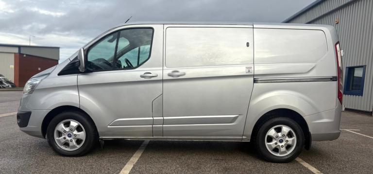 2016 Ford Transit Custom 2.2 TDCi 125ps Low Roof Limited Van PANEL VAN Diesel Manual