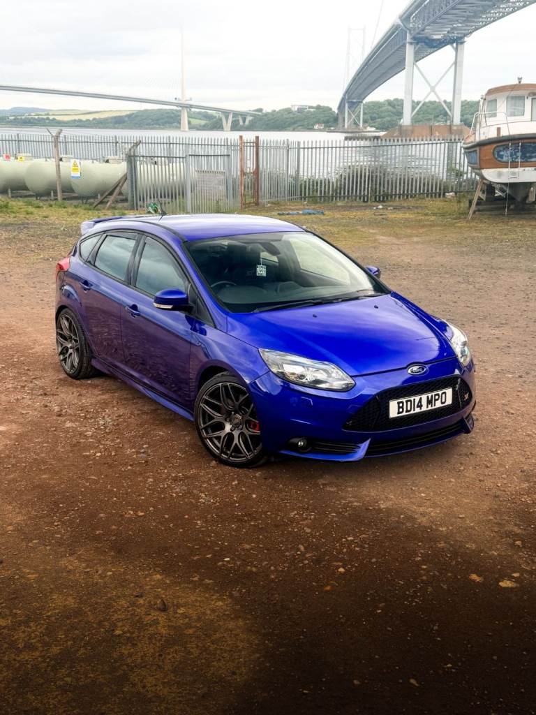 Ford, FOCUS, Hatchback, 2014, Manual, 1999 (cc), 5 doors