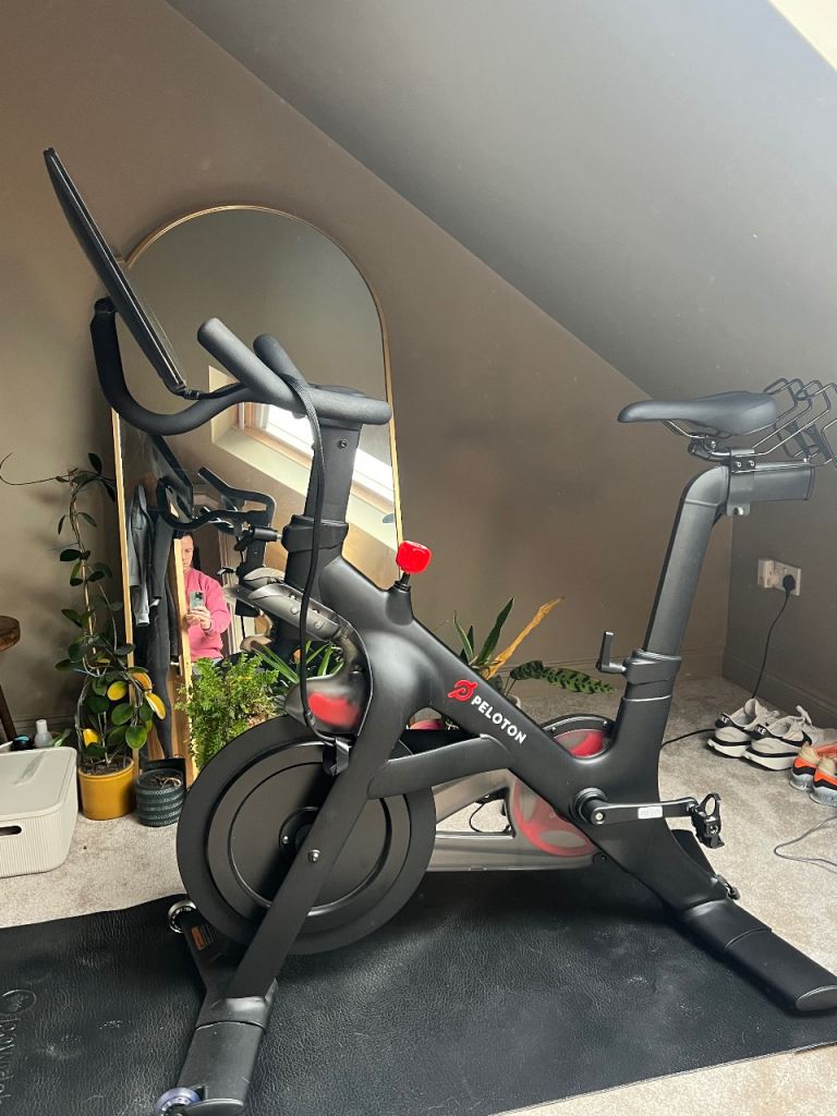 Peleton Bike - Matt & Shoes - excellent condition 