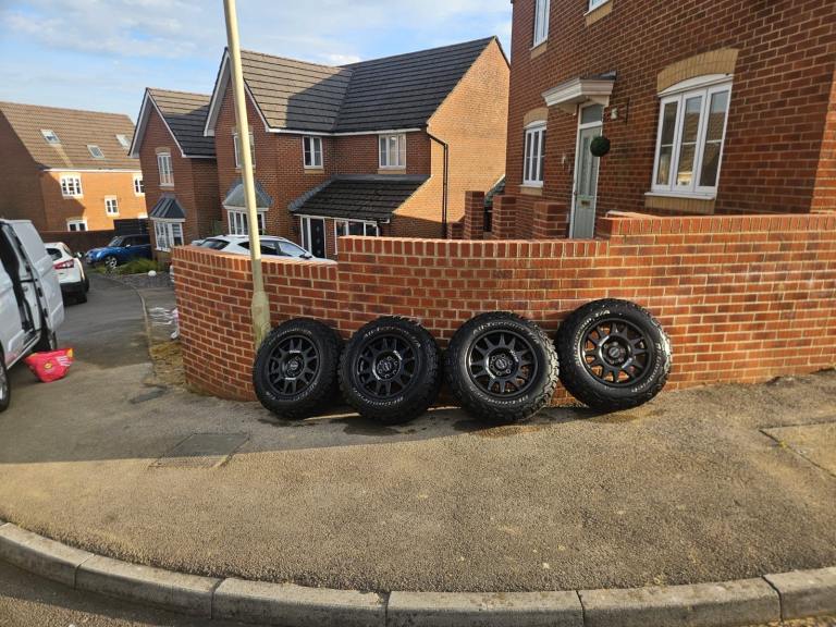 EVO corse DakarZero 17inch wheels Mercedes sprinter 