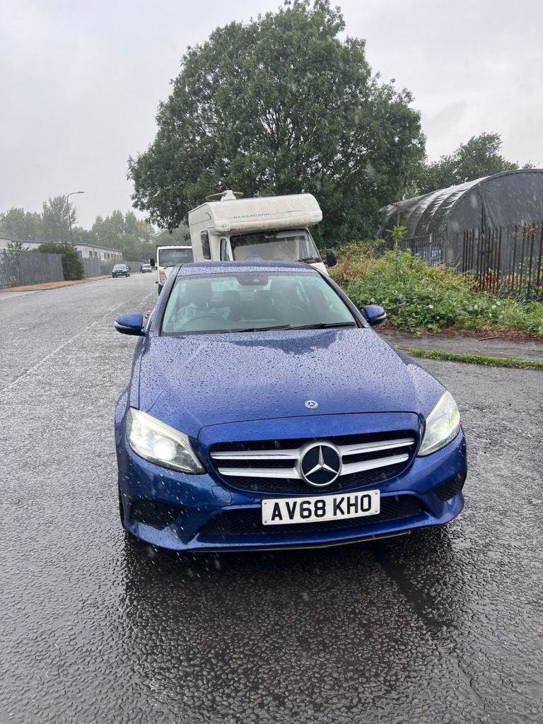 Mercedes-Benz C-Class C220 AMG Line Sport Premium 