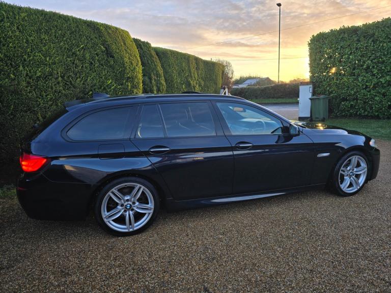 BMW 5 SERIES 523i (2.5) M SPORT TOURING - AUTOMATIC - ESTATE - 5DR - BLUE