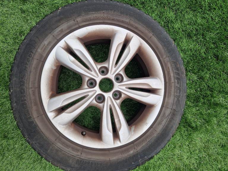 3 x hyundai ix35 alloys