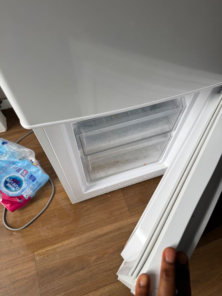 Fridge and freezer 