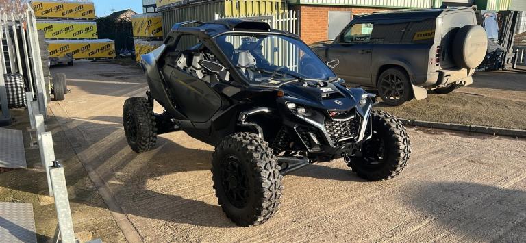 2025 Can-Am Maverick R X RS DCT – Ex-Demonstrator – £46,995 – Only 340 Miles