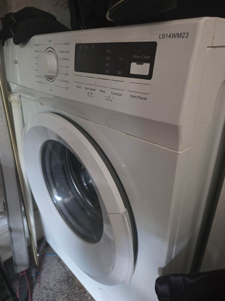 FREE Only used 5 times logik washing machine 9kg