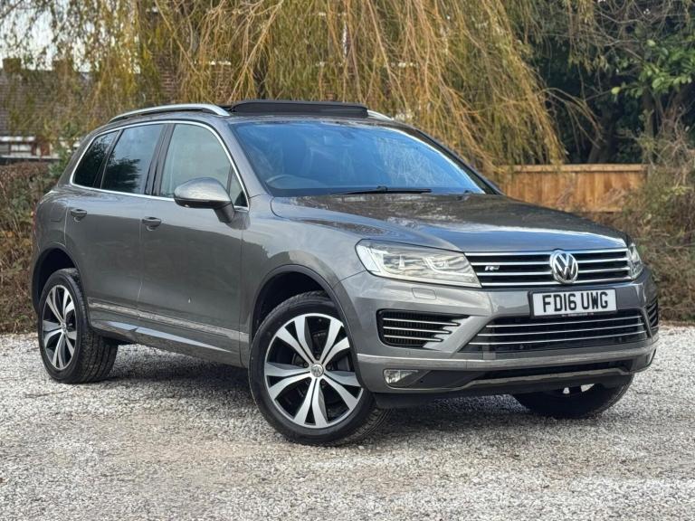 2016 Volkswagen Touareg 3.0 TDI V6 BlueMotion Tech R-Line Tiptronic 4WD Euro 6 (s/s) 5dr ESTATE D...