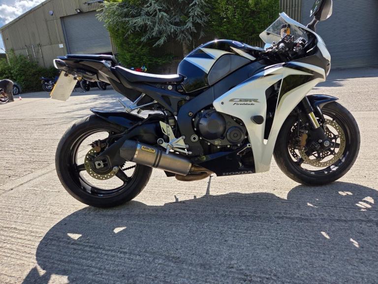 2010 60 Honda CBR 1000RR Fireblade CBR 1000 RR Fireblade 8863 Miles