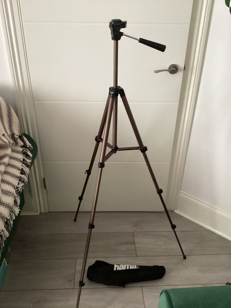 Camera tripod £5 pick up only Plymouth PL4 