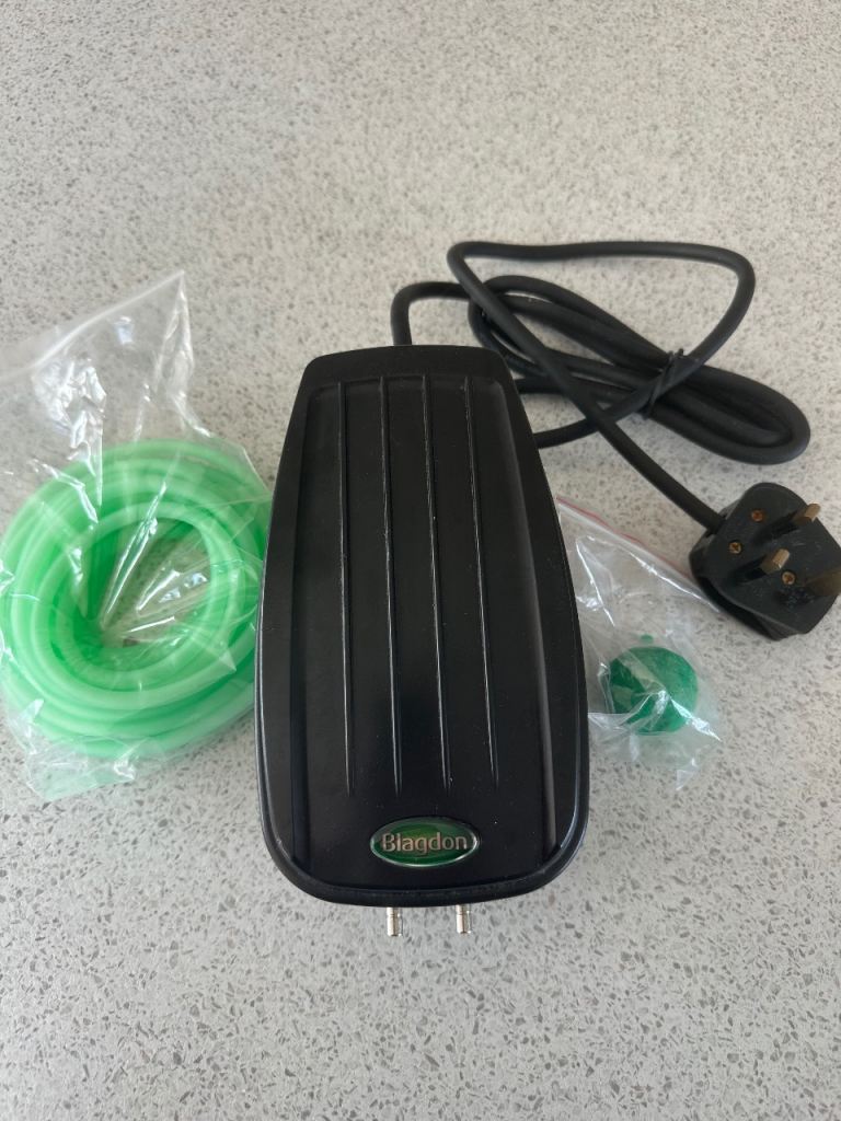 Blagdon Air Pump