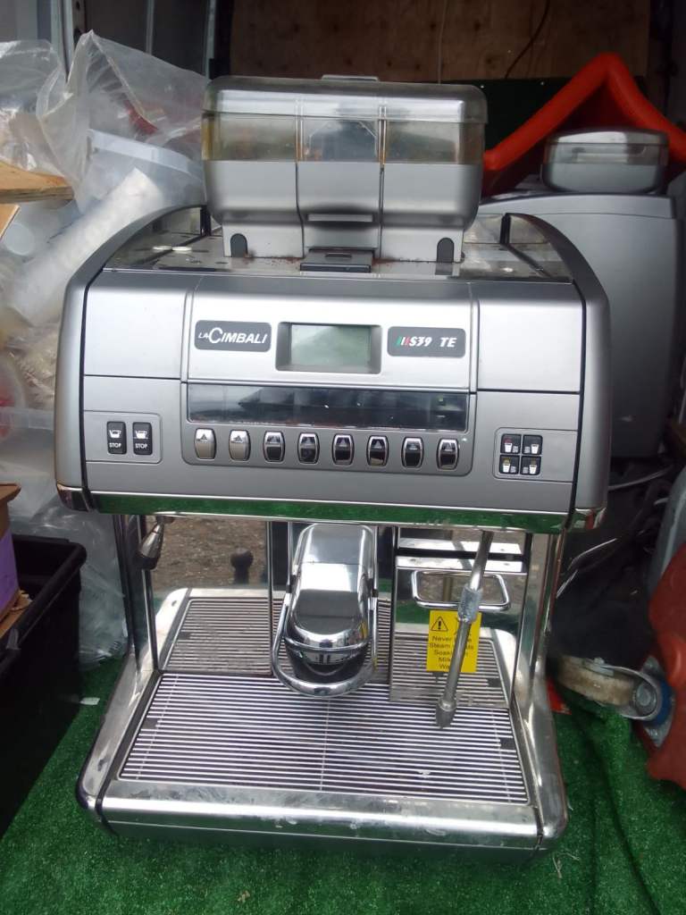 Catering equipment Icecream Yougurt Slush Coffee Beer juicers machines trailer kitchen pub items 