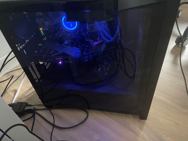 Gaming Pc nvidia 3050 ryzen  7 5800x3d 